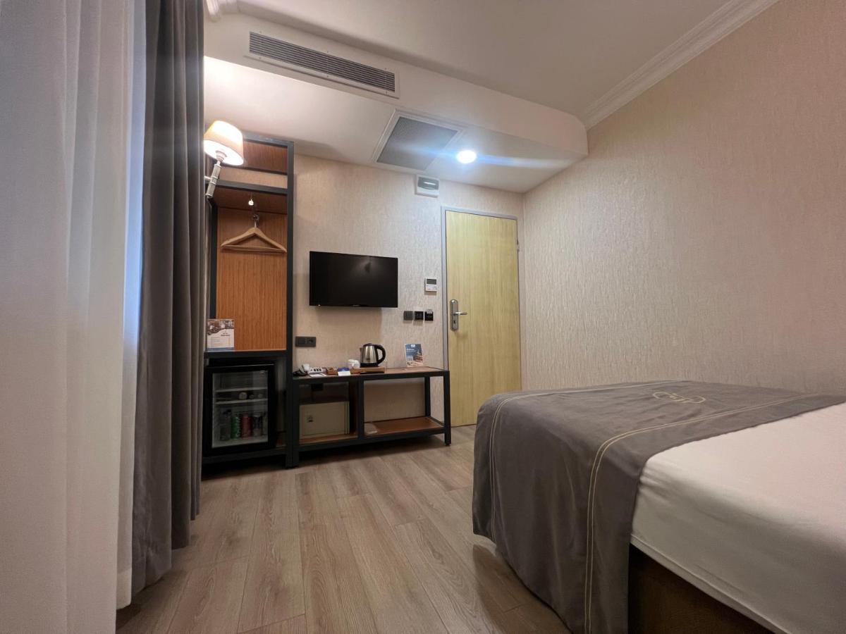 Fuar Hotel Isztambul Kültér fotó