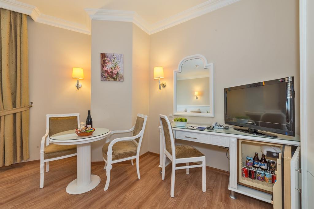 Fuar Hotel Isztambul Kültér fotó
